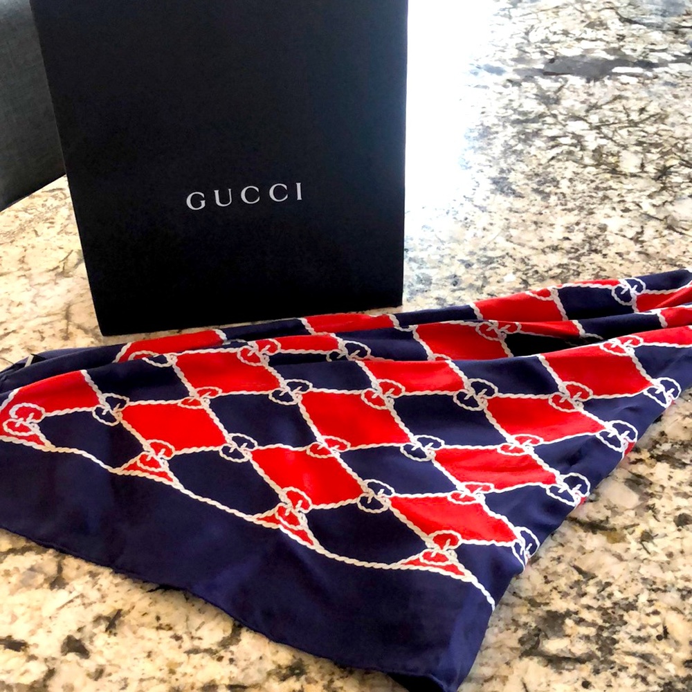 Brand new Gucci scarf